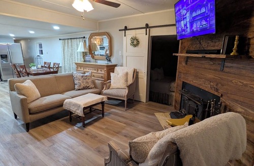 China Spring House | Meg's Place on the River. steps away from the Brazos River in China Spring