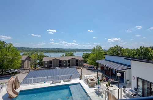 Indian Point Villa | Mega-Villa:Sleeps 29-Private Pool & Hot Tub-Docks!