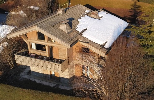 Demi-Quartier Ski Chalet | MEGEVE Traditional wooden chalet in the heart of the mountains - 8 peoplenn