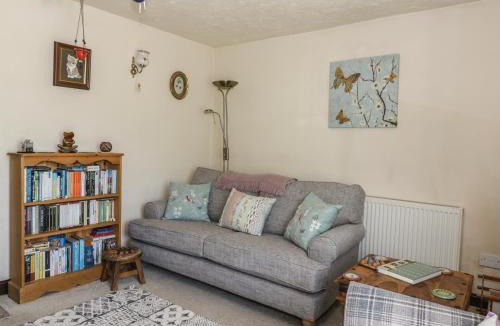 Drayton House | Megs Cottage