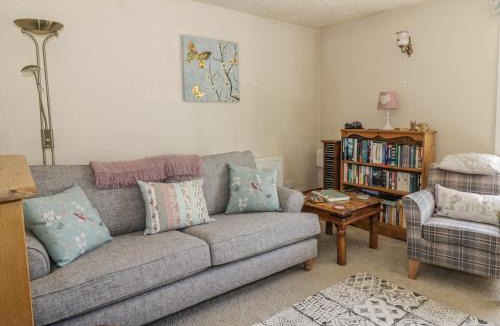 Drayton House | Megs Cottage