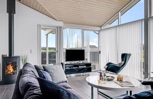 Grønhøj House | "Meino" - 1.4km from the sea by Interhome