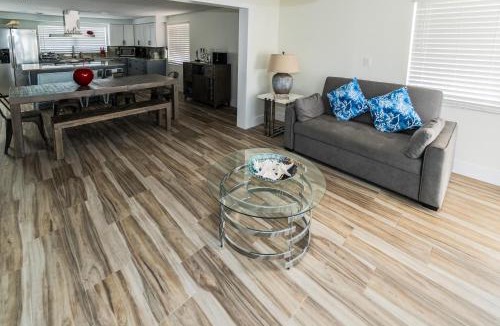 Flor-a-mar House | Mejia's Little House