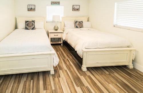 Flor-a-mar House | Mejia's Little House
