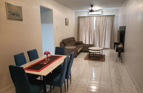 Bukit Serindit Apartment | Melaka B&B