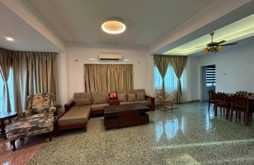 Tanjung Kling House | Melaka Private Pool Villa