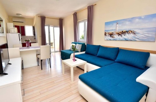 Dinjiska Apartment | Melandura by Interhome