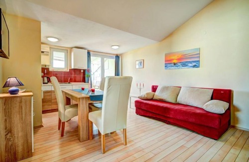 Dinjiska House | Melandura by Interhome