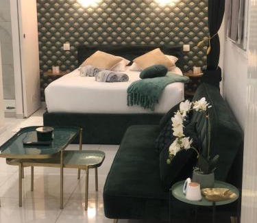 Plateau - Mont-Valerien Apartment | MELANIE - Emerald serenity in Nanterre