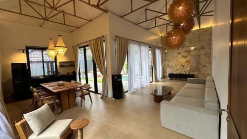 Ungasan Villa | Melasti Villa #2 2Bdr with Yard & Pool