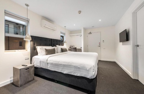 Tullamarine Hotel | Melbourne Airport Motel