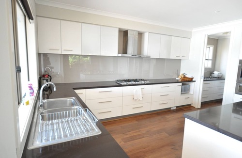 Sanctuary Lakes House | Melbourne Luxury Lakeside Resort 5 BRM