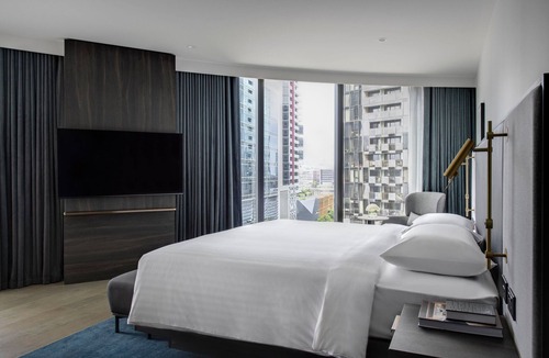 Docklands Hotel | Melbourne Marriott Hotel Docklands