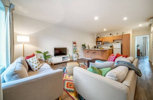 North Adelaide Apartment | Melbourne St Explorer