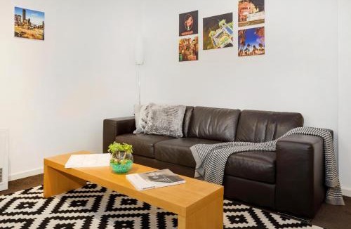 Heidelberg House | Melbourne Villa