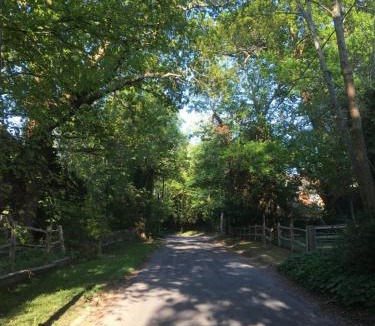 Barns Green Apartment | Melbury