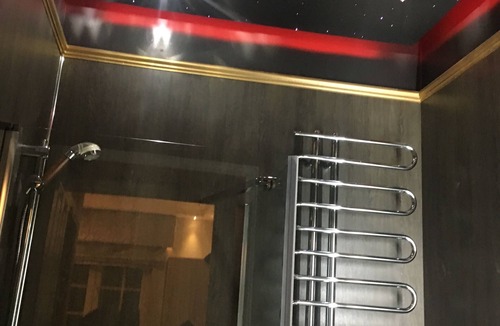 Rushmoor District Hotel | Melford House