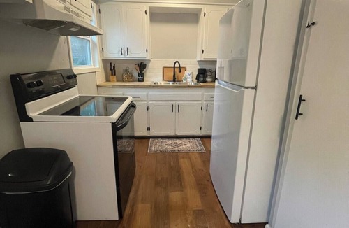 Abilene House | Melinda Lane Comfort Dwelling 3BR 1BA Cozy Stay for Families and Groups