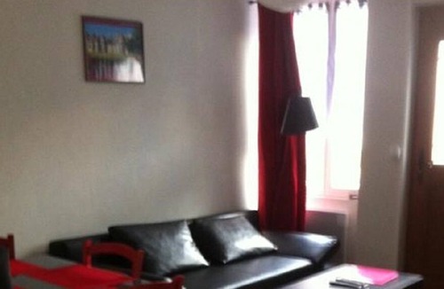 Saint-Amand-Montrond Apartment | - Melitine