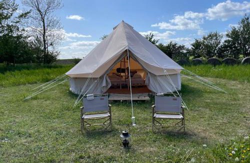Samsø Bed & Breakfast | Mellem-rummet Guesthouse & Glamping
