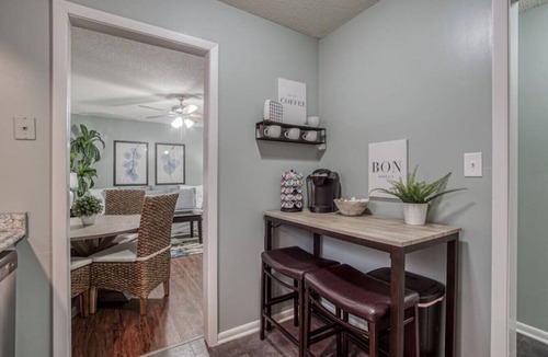 Mission Apartment | Mellow in Mission: 1bed/1bath