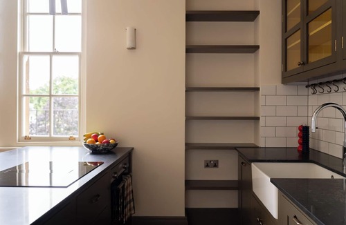 Holland Park Apartment | Melody Apartament