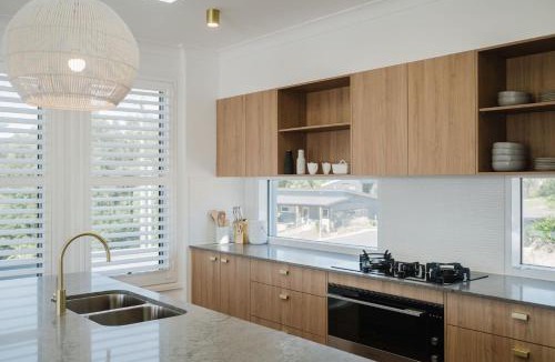 Conjola Park House | Melody