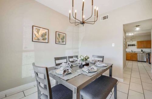 Flower Mound House | Melody Home near Grapevine, DFW Airport w backyard