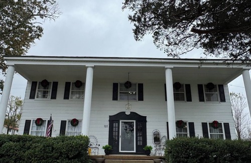 Alton House | Melody King Suite. Experience peaceful relaxation in this Micro Boutique Hotel