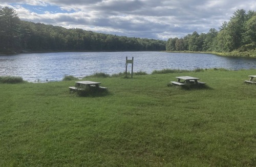Monticello House | Melody Lake Retreat near Resorts World Catskills (Hunters are welcome!)