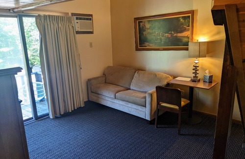 Tannersville Hotel | Melour Resort