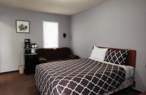 Melville Hotel | Melsask Motel