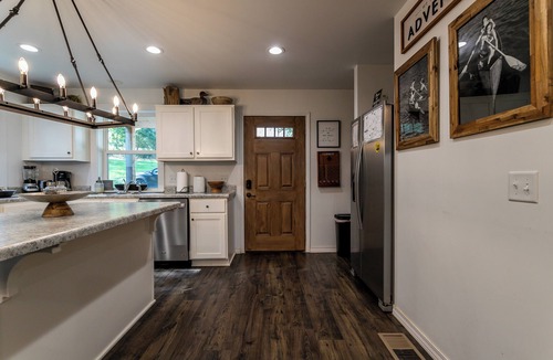 Tecumseh Cabin | Melt Your Stress Away at The Overlook