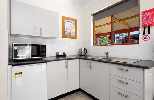 Calare Apartment | Melview Greens - Studio Apartment