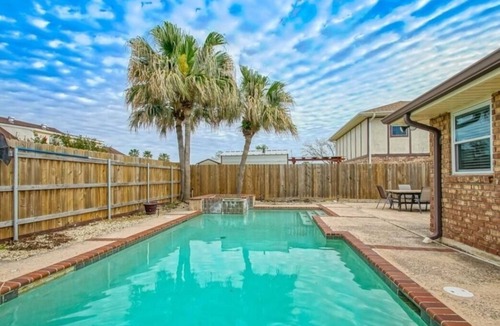 Kenner House | Memorable 5 Bedroom luxurious house.