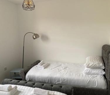 Ruthin Apartment | Memorial Building