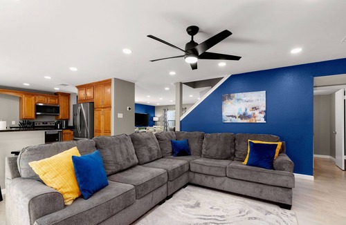 West San Antonio House | Memorial Day Ready| Sleeps 14 | 5BR Private Pool