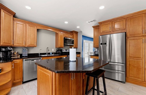 West San Antonio House | Memorial Day Ready| Sleeps 14 | 5BR Private Pool