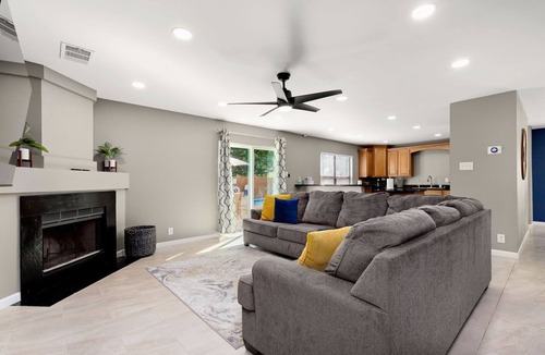 West San Antonio House | Memorial Day Ready| Sleeps 14 | 5BR Private Pool