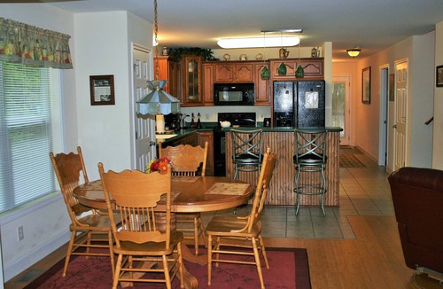 Helen Cabin | Memorial Day Weekend Available! Check out our offered discounts!