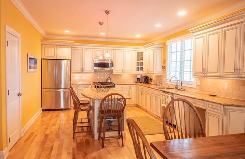 Cape May House | Memorial Day Weekend Still Available