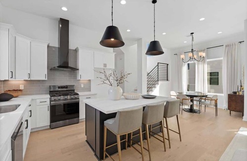 Spring Branch Central House | Memorial Rooftop Villa Gated Retreat