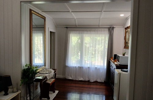 North Tamborine Bed & Breakfast | Memory Lane Accommodation