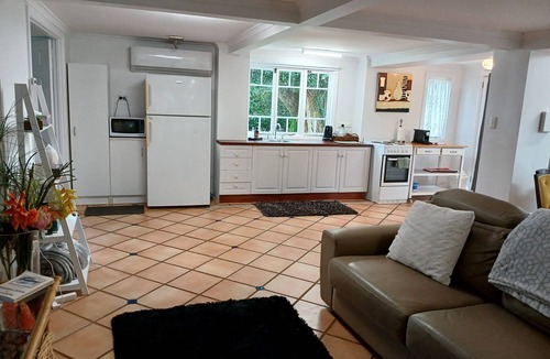 North Tamborine Bed & Breakfast | Memory Lane Accommodation