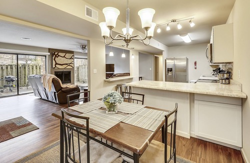 Ellendale Condo | Memphis/Germantown Long-term housing