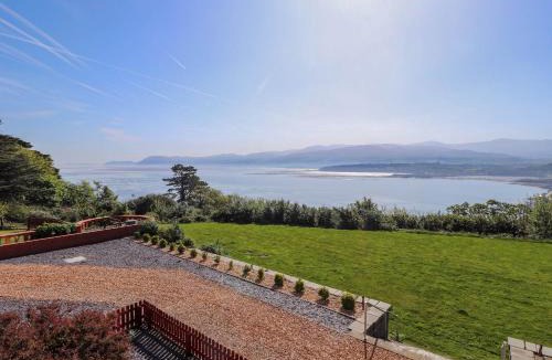 Menai Bridge Apartment | Menai View