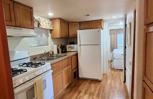 Fredericksburg Cabin | Mendelbaum Winery Guest Cabins
