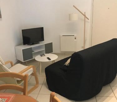 Cambo-les-Bains Apartment | Mendi Alde