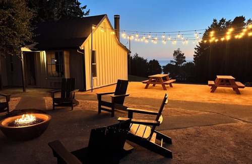 Mendocino House | Mendo Bungalow