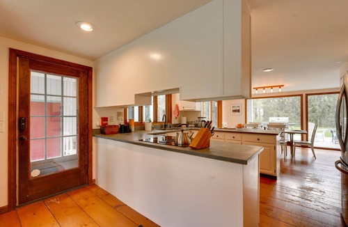Mendon House | Mendon Home w/Hot Tub, Fire Pit & Near Skiing!